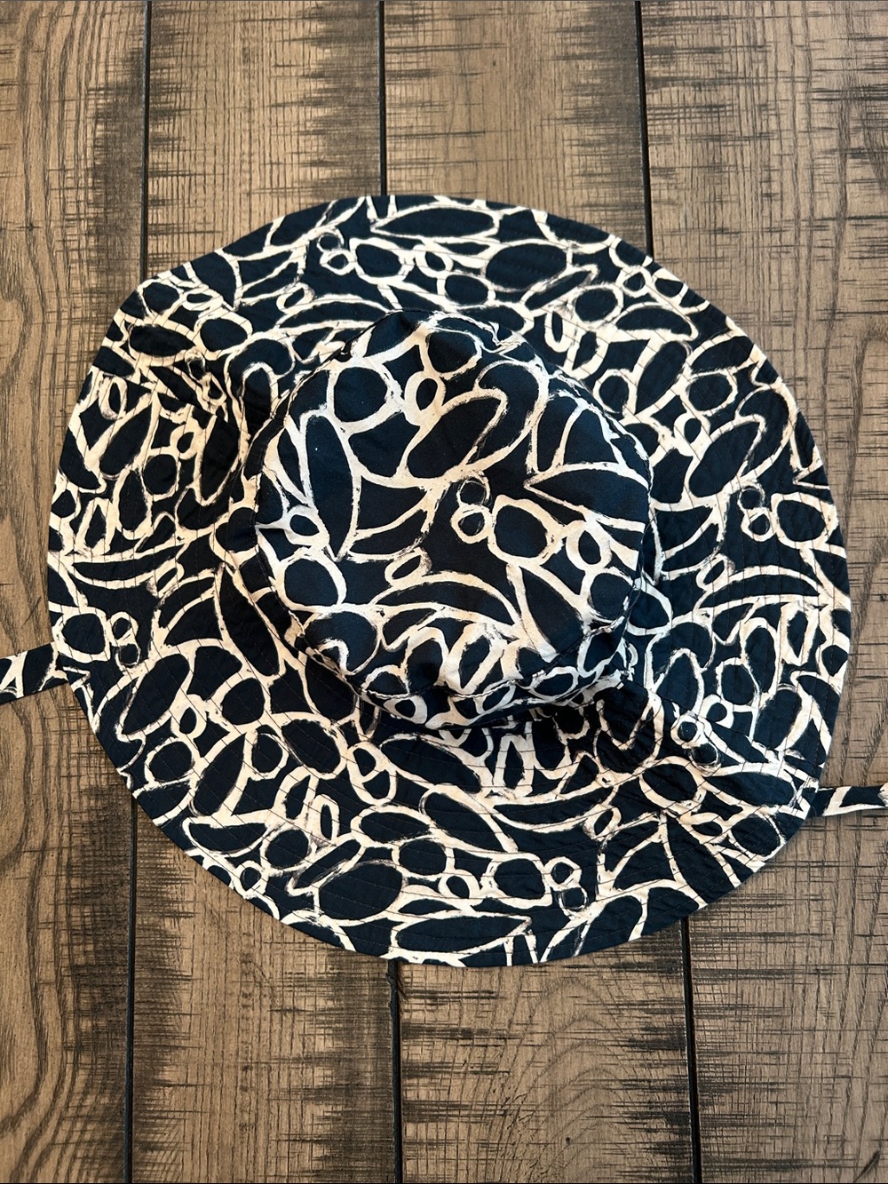 Open Edit Oversized Wide-Brim Sun Hat Navy Cream Abstract Print